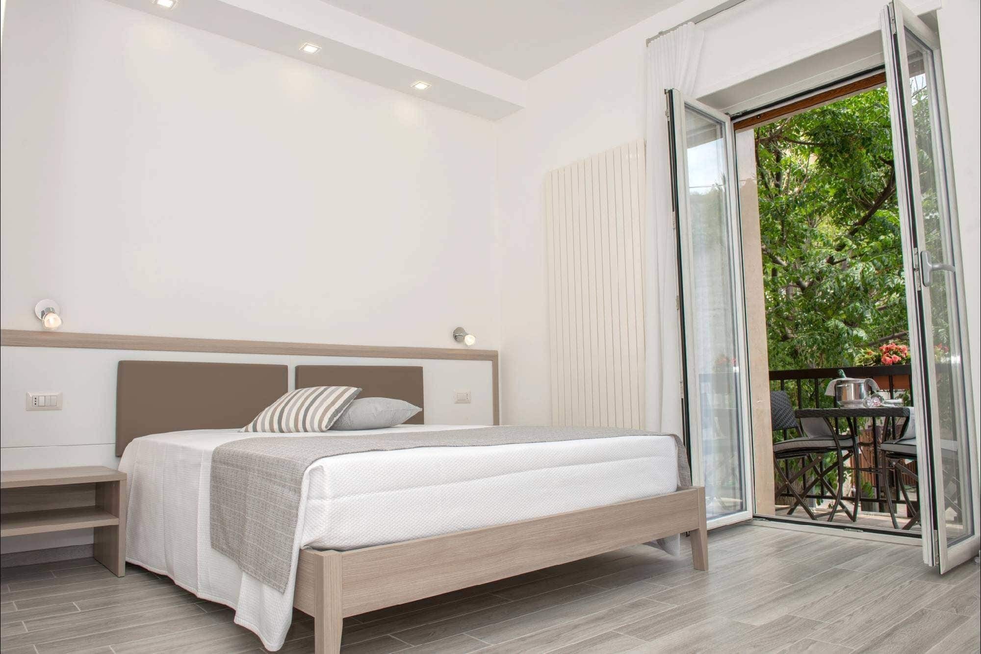 Bed and Breakfast A Un Passo Dal Mare Вьесте Экстерьер фото