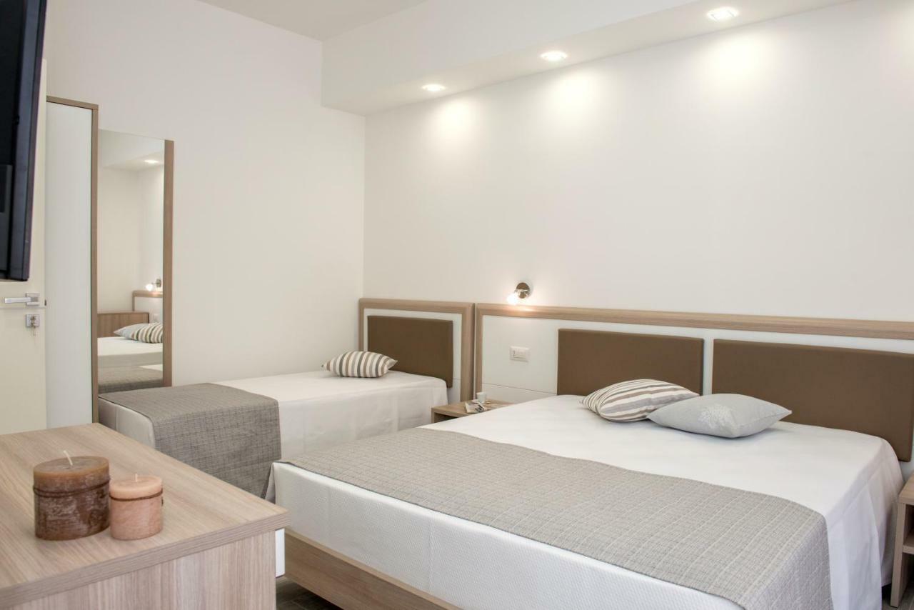 Bed and Breakfast A Un Passo Dal Mare Вьесте Экстерьер фото